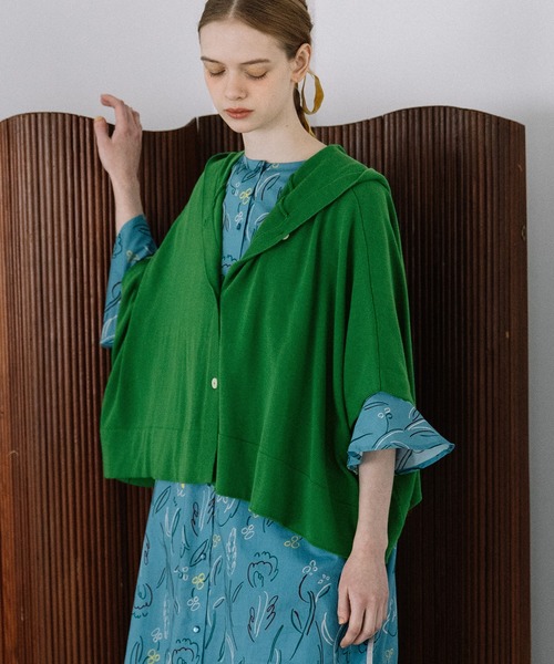 POU DOU DOU(プードゥドゥ)の「フーディニットポンチョ(カーディガン/ボレロ・レディース・グレー/グリーン/ラベンダー・3)」の8枚目の写真