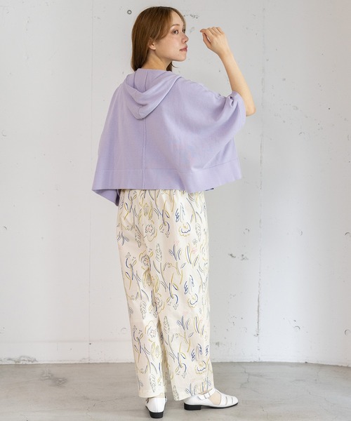 POU DOU DOU(プードゥドゥ)の「フーディニットポンチョ(カーディガン/ボレロ・レディース・グレー/グリーン/ラベンダー・3)」の11枚目の写真