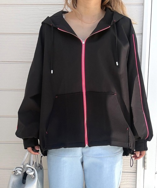 Q(キュー)の「ドッキングバルーンパーカー(パーカー・レディース・ブラック/ホワイト・MEDIUM)」の10枚目の写真