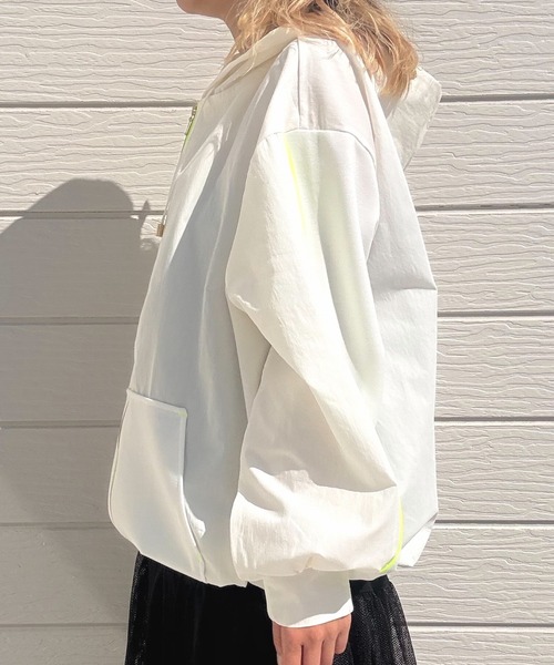 Q(キュー)の「ドッキングバルーンパーカー(パーカー・レディース・ブラック/ホワイト・MEDIUM)」の14枚目の写真