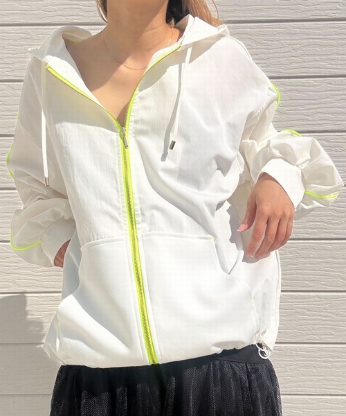 Q(キュー)の「ドッキングバルーンパーカー(パーカー・レディース・ブラック/ホワイト・MEDIUM)」の13枚目の写真