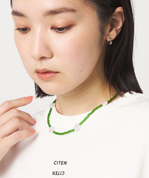 CITEN（シテン）の「＜CITEN＞フラワーモチーフビーズネックレス（ネックレス・レディース・イエロー/ケリーグリーン/ブラック・FREE）」の3枚目の写真