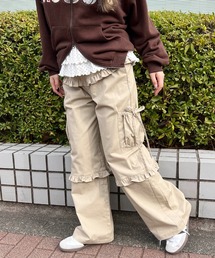 WC（ダブル シー）の「WC/フリルカーゴパンツ（カーゴパンツ）」