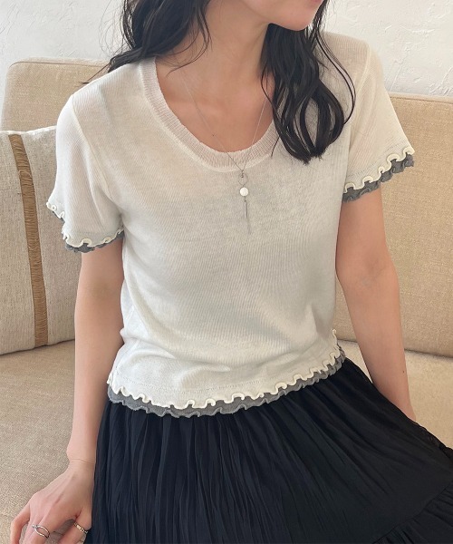 Rejoule(リジュール)の「フリルレイヤード見え メロウ加工配色Tシャツ(Tシャツ/カットソー・レディース・ライトグレー/チャコールグレー/アイボリー/ライトブルー・FREE)」の5枚目の写真