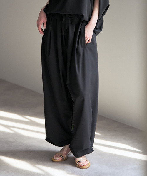 COGTHEBIGSMOKE（コグザビッグスモーク）の「《セットアップ対応》COG THE BIGSMOKE/コグザビッグスモーク NIRVANA TROUSERS（その他パンツ・レディース・ホワイト/ブラック・FREE）」の2枚目の写真