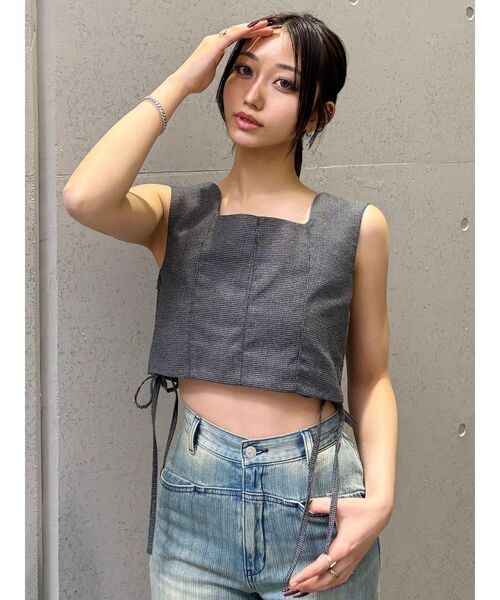 MURUA（ムルーア）の「【セットアップ対応】スクエアネックメッシュタンク　夏服（タンクトップ・レディース・ブラック/アイボリー/ブラウン/グレー・FREE）」の20枚目の写真