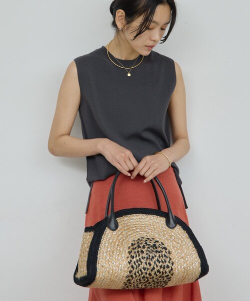 GALLARDAGALANTE（ガリャルダガランテ）の「【Jhuri Shate】ハーフサークルバッグ/L（トートバッグ・レディース・ブラック/ベージュ・FREE）」の5枚目の写真