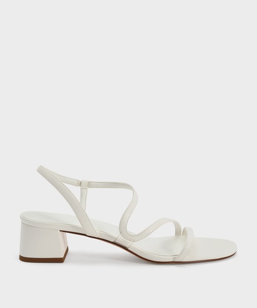CHARLES & KEITH(チャールズ & キース)の「Arden アーデン ウェービーブロックヒール スリングバッグサンダル(サンダル・レディース・オフホワイト/シルバー/ブラック系その他2・25.5cm/25cm/24.5cm/23.5cm/23cm/22.5cm)」の5枚目の写真