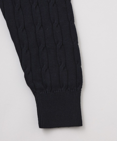 FRED PERRY（フレッドペリー）の「FRED PERRY TENNIS BADGE CABLE KNIT JUMPER K1531（ニット/セーター・メンズ・ネイビー・M）」の5枚目の写真