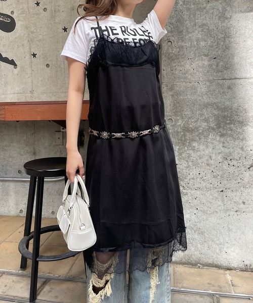 ROGER AND RAW(ロジャーアンドロウ)の「サテンレースキャミワンピース スリップドレス(ワンピース・レディース・ホワイト/ブラック・FREE)」の18枚目の写真