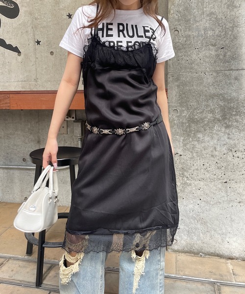 ROGER AND RAW(ロジャーアンドロウ)の「サテンレースキャミワンピース スリップドレス(ワンピース・レディース・ホワイト/ブラック・FREE)」の17枚目の写真