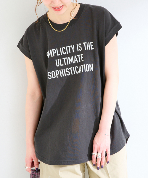 B.C STOCK(ベーセーストック)の「手洗い可 / アソートフレンチスリーブロゴTEE(Tシャツ/カットソー・レディース・チャコールグレー/レッド/ブラウン/ホワイト・FREE)」の3枚目の写真