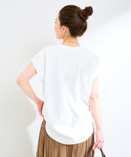 B.C STOCK(ベーセーストック)の「手洗い可 / アソートフレンチスリーブロゴTEE(Tシャツ/カットソー・レディース・チャコールグレー/レッド/ブラウン/ホワイト・FREE)」の15枚目の写真