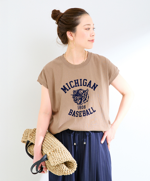 B.C STOCK(ベーセーストック)の「手洗い可 / アソートフレンチスリーブロゴTEE(Tシャツ/カットソー・レディース・チャコールグレー/レッド/ブラウン/ホワイト・FREE)」の19枚目の写真