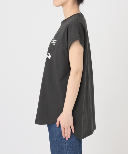 B.C STOCK(ベーセーストック)の「手洗い可 / アソートフレンチスリーブロゴTEE(Tシャツ/カットソー・レディース・チャコールグレー/レッド/ブラウン/ホワイト・FREE)」の6枚目の写真