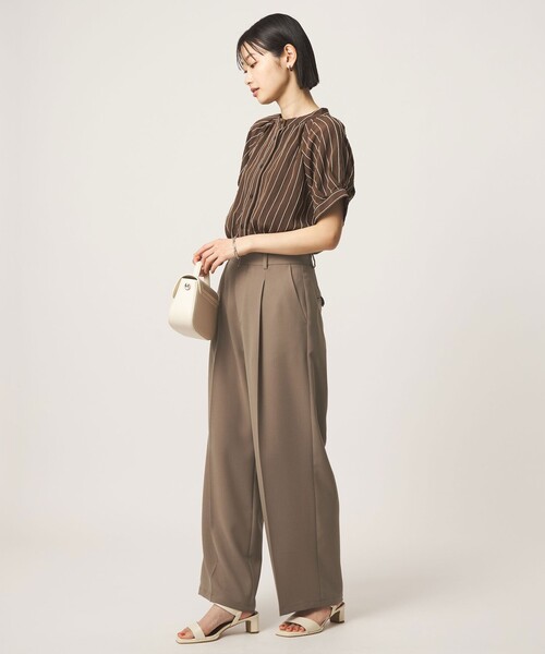 green label relaxing（グリーンレーベルリラクシング）の「［size SHORT/TALLあり］エアシカル タック パンツ 接触冷感 通気性（スラックス・レディース・モカ/ダークグレー・TALL/40/38/36/SHORT）」の20枚目の写真