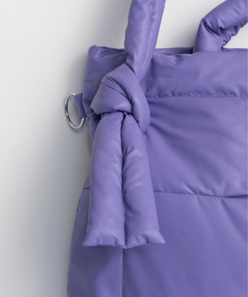 MAISON SPECIAL(メゾンスペシャル)の「Vegan Leather Big Pillow Bag/ヴィーガンレザービッグピローバッグ(ショルダーバッグ・レディース・シルバー/パープル/アイボリー/ブラック・FREE)」の19枚目の写真
