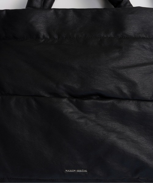 MAISON SPECIAL(メゾンスペシャル)の「Vegan Leather Big Pillow Bag/ヴィーガンレザービッグピローバッグ(ショルダーバッグ・レディース・シルバー/パープル/アイボリー/ブラック・FREE)」の11枚目の写真