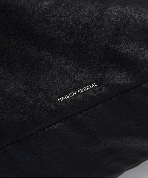 MAISON SPECIAL(メゾンスペシャル)の「Vegan Leather Big Pillow Bag/ヴィーガンレザービッグピローバッグ(ショルダーバッグ・レディース・シルバー/パープル/アイボリー/ブラック・FREE)」の12枚目の写真