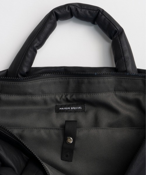 MAISON SPECIAL(メゾンスペシャル)の「Vegan Leather Big Pillow Bag/ヴィーガンレザービッグピローバッグ(ショルダーバッグ・レディース・シルバー/パープル/アイボリー/ブラック・FREE)」の16枚目の写真