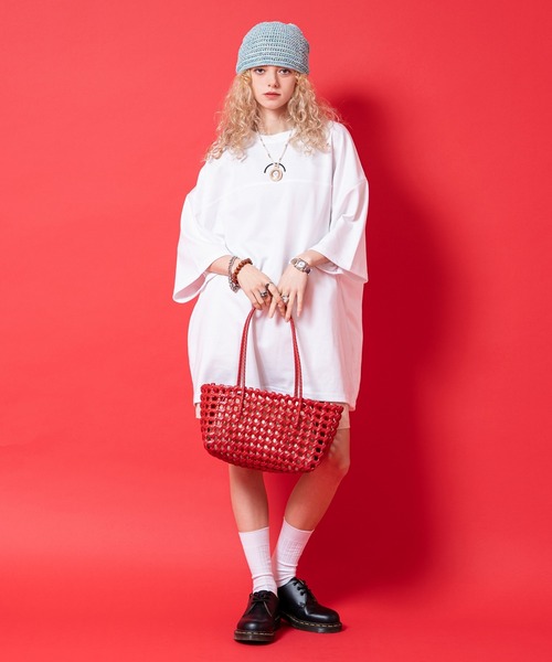 an meets zakka(アンミツザッカ)の「an meets zakka ブロック格子編みソフトプラスチックカゴバッグ(かごバッグ・レディース・ブラウン/レッド/ホワイト/ブラック/グリーン・ONESIZE)」の11枚目の写真