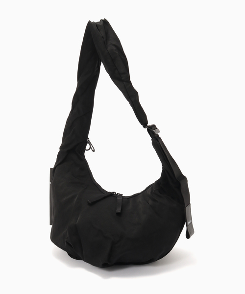 Cote&Ciel(コートエシエル)の「COTE&CIEL HYCO S SMOOTH(ショルダーバッグ・メンズ・ブラック・FREE)」の1枚目の写真