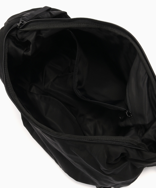 Cote&Ciel(コートエシエル)の「COTE&CIEL HYCO S SMOOTH(ショルダーバッグ・メンズ・ブラック・FREE)」の7枚目の写真