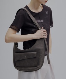 Ameri（アメリ）の「BODY FIT SHOULDER BAG（ショルダーバッグ）」