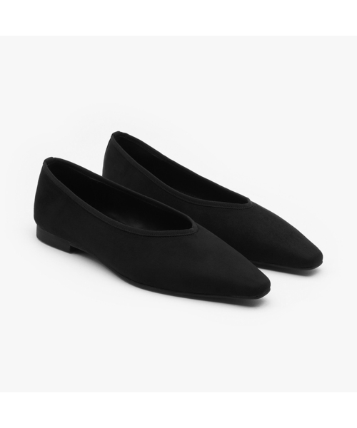 EPURE(エピュレ)の「MUSE Suede Flats (3color)(バレエシューズ・レディース・ブラック/ブラウン/グレー・22.5cm/23cm/23.5cm/24cm/24.5cm/25cm/25.5cm)」の1枚目の写真