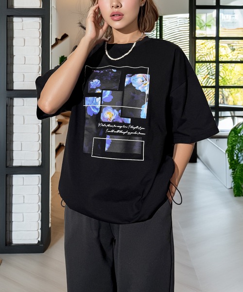 Candlestick（キャンドルスティック）の「フラワーフォト アート ワイドシルエット 裾ドロスト ストレッチ 半袖Tシャツ（Tシャツ/カットソー・レディース・ホワイト/ブラック・M/L）」の5枚目の写真