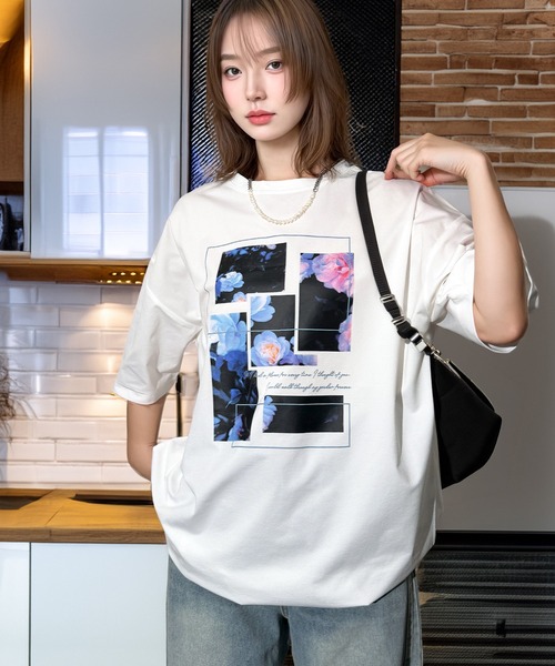 Candlestick（キャンドルスティック）の「フラワーフォト アート ワイドシルエット 裾ドロスト ストレッチ 半袖Tシャツ（Tシャツ/カットソー・レディース・ホワイト/ブラック・M/L）」の13枚目の写真