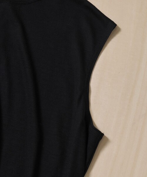 WRAPINKNOT(ラッピンノット)の「【WRAPINKNOT/ラッピンノット】Sleeveless Pullover(Tシャツ/カットソー・メンズ・ブラック・2/3)」の8枚目の写真