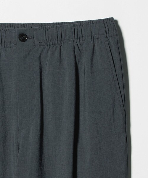 UNITED ARROWS（ユナイテッドアローズ）の「サマーポリエステル ナチュラルポプリン オールギャザー 1プリーツ イージーパンツ（その他パンツ・メンズ・ブラック/ダークグレー/ベージュ・S/L/M/XL）」の19枚目の写真