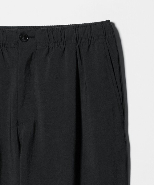 UNITED ARROWS（ユナイテッドアローズ）の「サマーポリエステル ナチュラルポプリン オールギャザー 1プリーツ イージーパンツ（その他パンツ・メンズ・ブラック/ダークグレー/ベージュ・S/L/M/XL）」の8枚目の写真