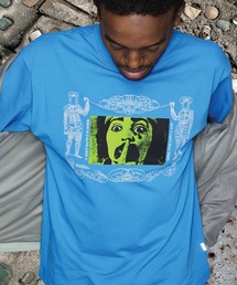 VANS（バンズ）の「ED DAVIS Tシャツ / ED DAVIS SS TEE Bright Azure VN000VTBFNM1（Tシャツ/カットソー）」