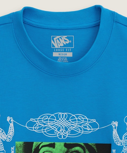 VANS(バンズ)の「ED DAVIS Tシャツ / ED DAVIS SS TEE Bright Azure VN000VTBFNM1(Tシャツ/カットソー・メンズ・ブルー・XX-LARGE/X-LARGE/LARGE/MEDIUM/SMALL)」の4枚目の写真