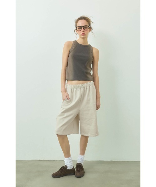 ALEXIA STAM（アリシアスタン）の「French Terry Shorts /裏毛ハーフパンツ（その他パンツ・レディース・ベージュ/ブラウン/ベビーピンク・S/M）」の3枚目の写真