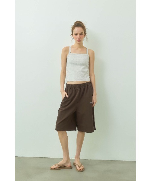 ALEXIA STAM（アリシアスタン）の「French Terry Shorts /裏毛ハーフパンツ（その他パンツ・レディース・ベージュ/ブラウン/ベビーピンク・S/M）」の2枚目の写真