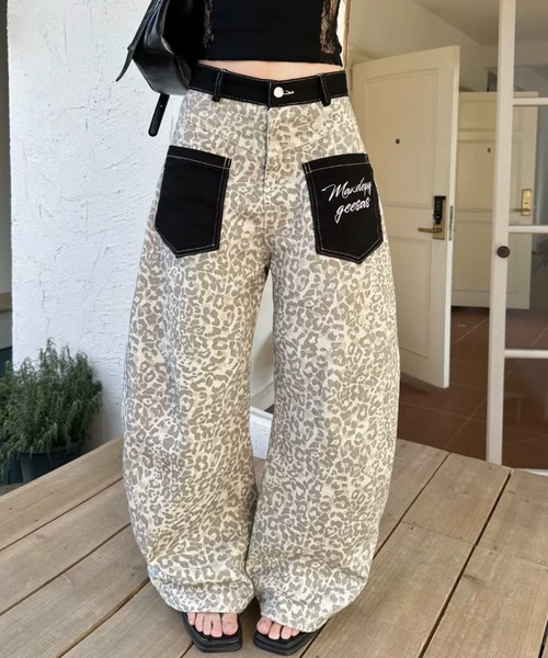 GEMEDA(ジェメダ)の「総柄デザイン配色ポケットワイドパンツ(デニムパンツ・レディース・グレー/ダークグレー/カーキ・S/M)」の1枚目の写真