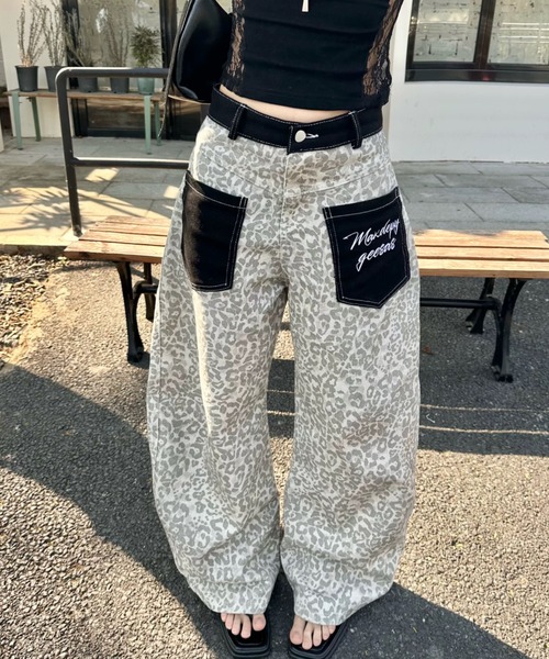 GEMEDA(ジェメダ)の「総柄デザイン配色ポケットワイドパンツ(デニムパンツ・レディース・グレー/ダークグレー/カーキ・S/M)」の13枚目の写真