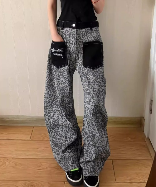 GEMEDA(ジェメダ)の「総柄デザイン配色ポケットワイドパンツ(デニムパンツ・レディース・グレー/ダークグレー/カーキ・S/M)」の22枚目の写真