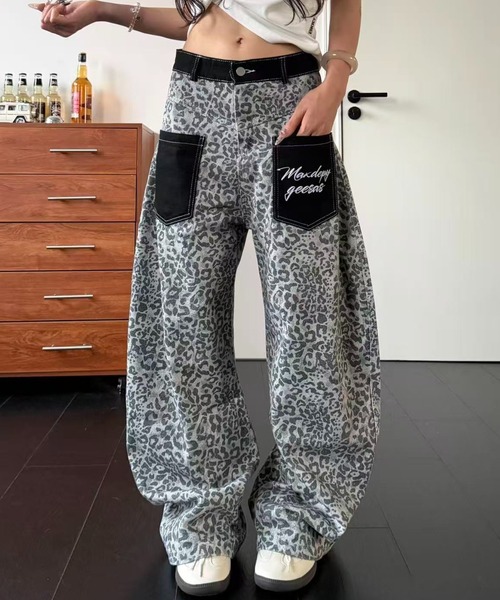 GEMEDA(ジェメダ)の「総柄デザイン配色ポケットワイドパンツ(デニムパンツ・レディース・グレー/ダークグレー/カーキ・S/M)」の16枚目の写真
