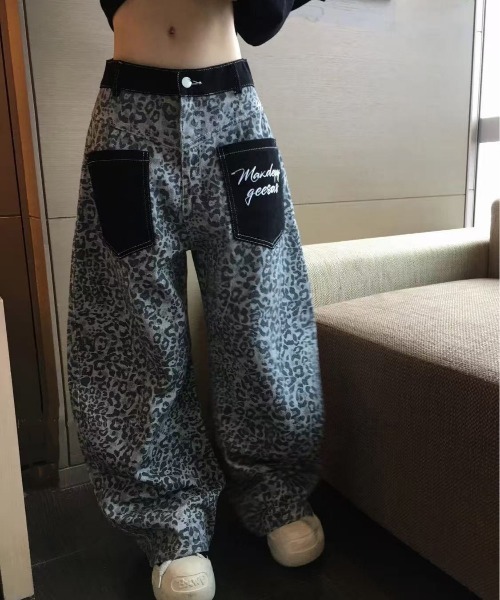 GEMEDA(ジェメダ)の「総柄デザイン配色ポケットワイドパンツ(デニムパンツ・レディース・グレー/ダークグレー/カーキ・S/M)」の18枚目の写真