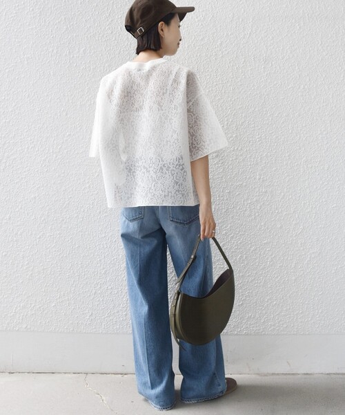 SHIPS(シップス)の「〈手洗い可能〉レース ジャカード ショートスリーブ カットソー(Tシャツ/カットソー・レディース・ブラウン/ライトブルー/オフホワイト・ONE SIZE)」の7枚目の写真