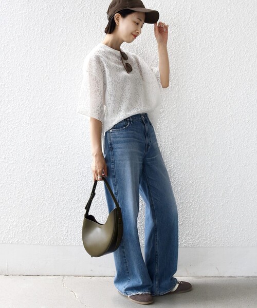 SHIPS(シップス)の「〈手洗い可能〉レース ジャカード ショートスリーブ カットソー(Tシャツ/カットソー・レディース・ブラウン/ライトブルー/オフホワイト・ONE SIZE)」の6枚目の写真