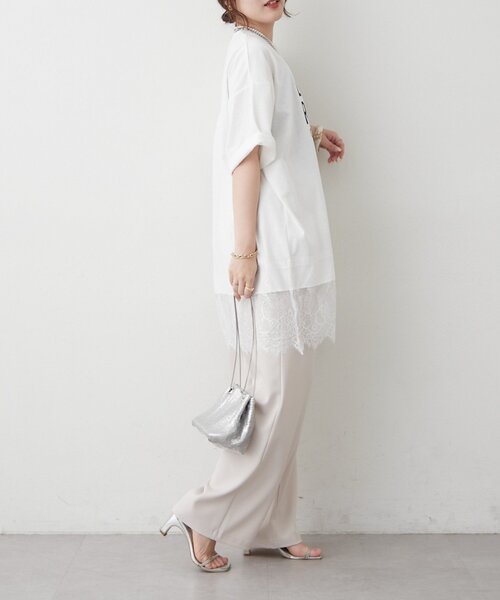 Remind me and forever(リマインドミーアンドフォーエバー)の「【選べるデザイン!】裾レースロゴTシャツ(Tシャツ/カットソー・レディース・スミクロ/ホワイト/ブラック/オフホワイト・FREE)」の9枚目の写真
