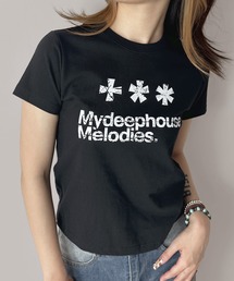 【着回し力抜群!】アスターフラワーTシャツ / 半袖 カットソー 綿100 通気性 ミドル丈 プリント 海外ガール シンプル コンパクト 3カラー ホワイト ブラック カーキ