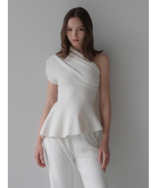 AMOMMA(アモマ)の「DRAPE PEPLUM TOP(Tシャツ/カットソー・レディース・ブラック/アイボリー/グレー・FREE)」の1枚目の写真