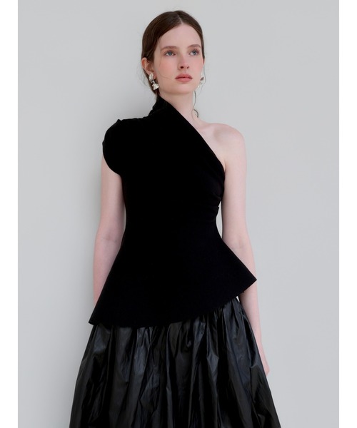 AMOMMA(アモマ)の「DRAPE PEPLUM TOP(Tシャツ/カットソー・レディース・ブラック/アイボリー/グレー・FREE)」の2枚目の写真