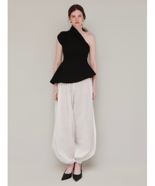AMOMMA(アモマ)の「DRAPE PEPLUM TOP(Tシャツ/カットソー・レディース・ブラック/アイボリー/グレー・FREE)」の22枚目の写真
